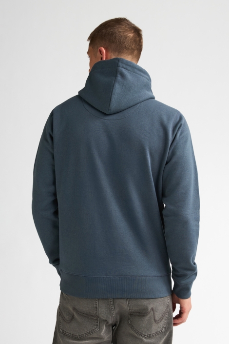 Petrol Industries blauwe heren sweater | Model achteraanzicht
