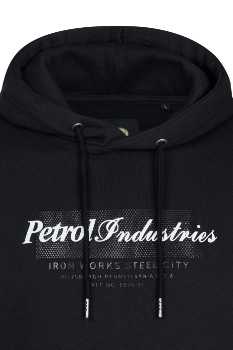 Petrol Industries zwarte heren sweater | Close up