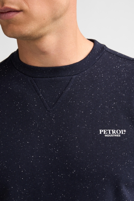 Petrol Industries blauwe heren sweater | Close up