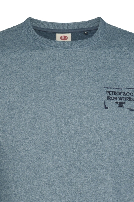 Petrol Industries blauwe heren sweater | Close up
