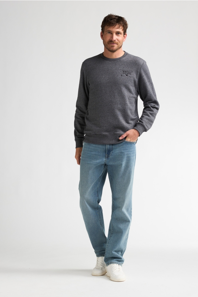 Petrol Industries grijze heren sweater | Model