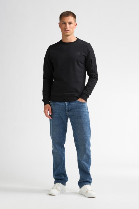 Petrol Industries zwarte heren sweater | Model