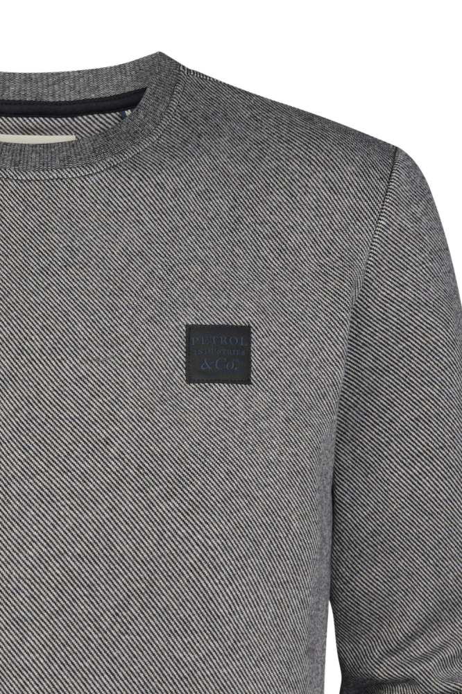 Petrol Industries zwarte heren sweater | Close up