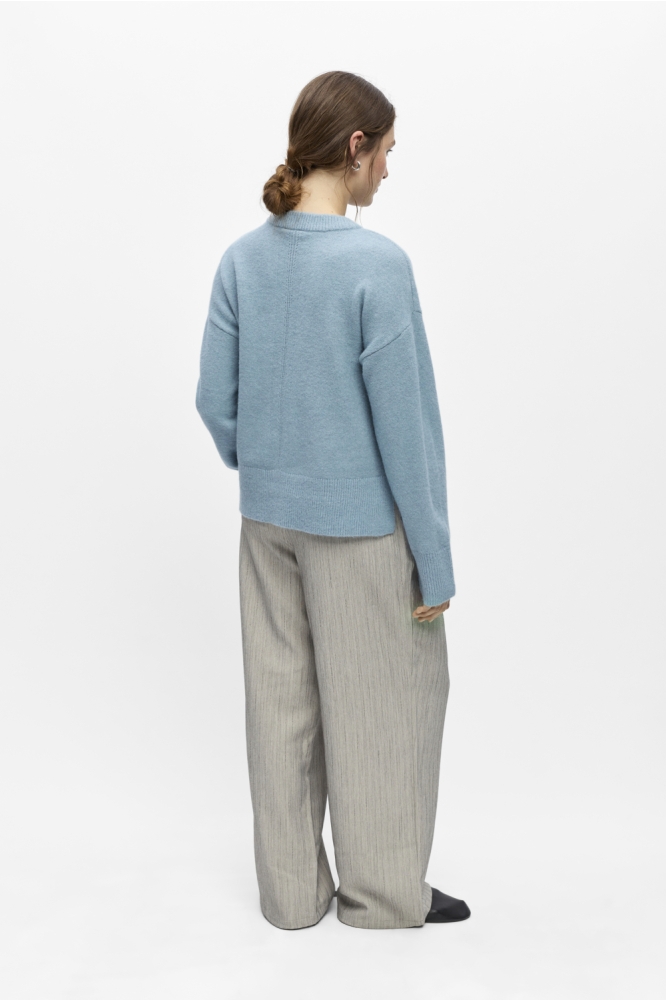 Object blauwe dames trui | Model