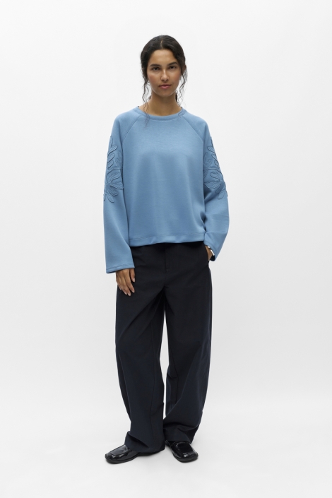 Object blauwe dames sweater | Model