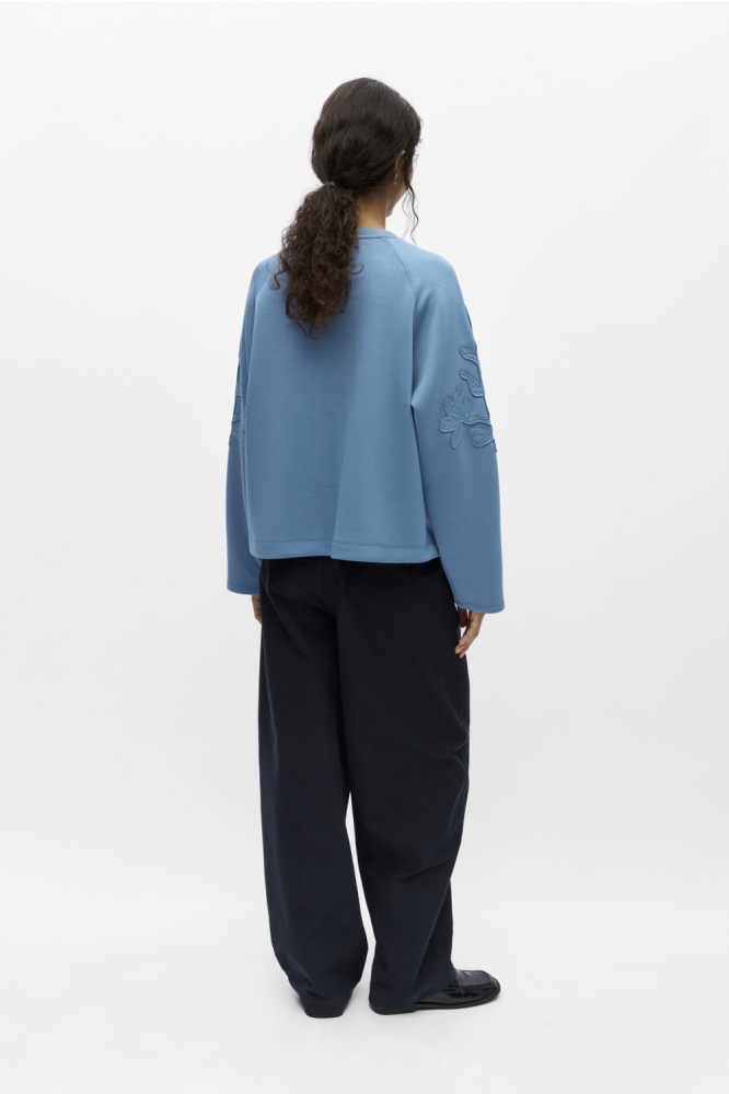 Object blauwe dames sweater | Model
