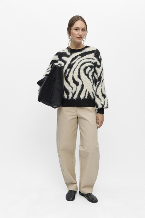 Object zwarte dames trui | Model