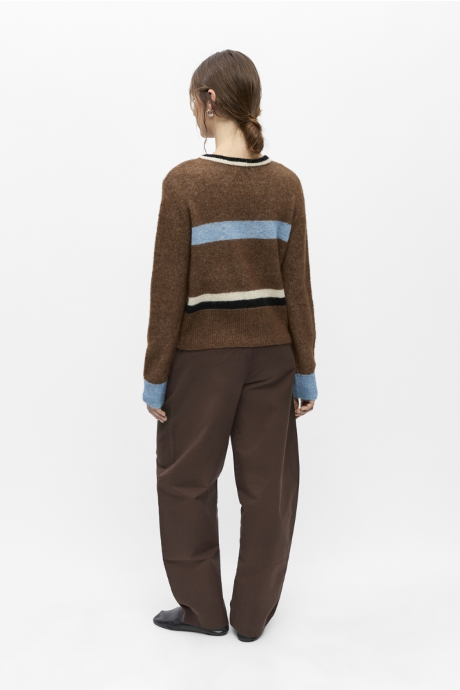 Object bruine dames trui | Model