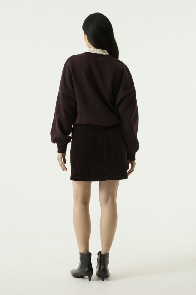 Garcia bruine dames sweater | Model