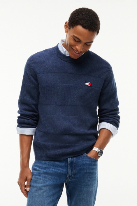 Tommy Jeans blauwe heren trui | Model vooraanzicht