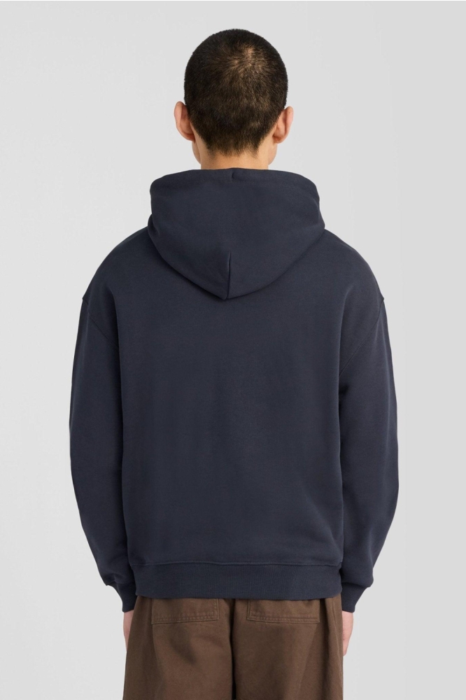 Lyle & Scott blauwe heren trui | Model achteraanzicht