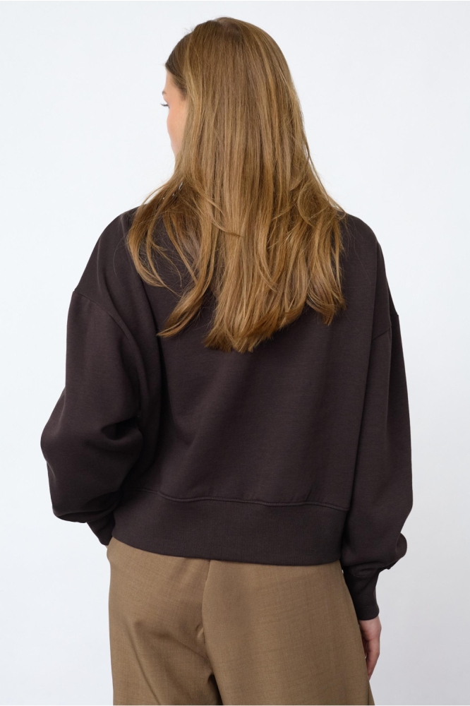 SisterS point bruine dames sweater | Model achteraanzicht