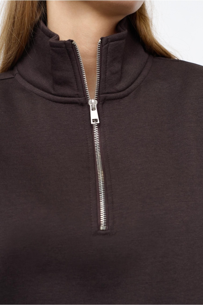 SisterS point bruine dames sweater | Close up