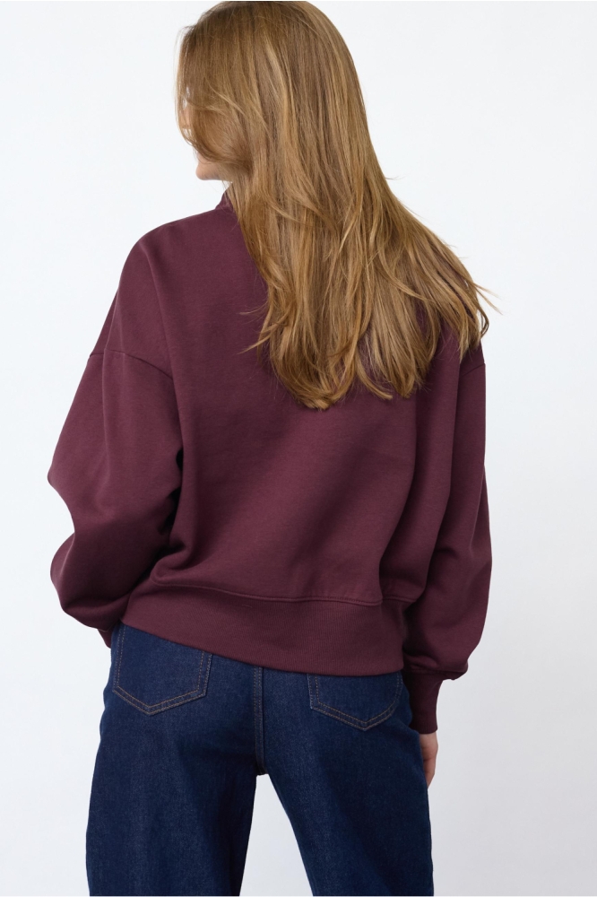 SisterS point bordeaux dames sweater | Model achteraanzicht