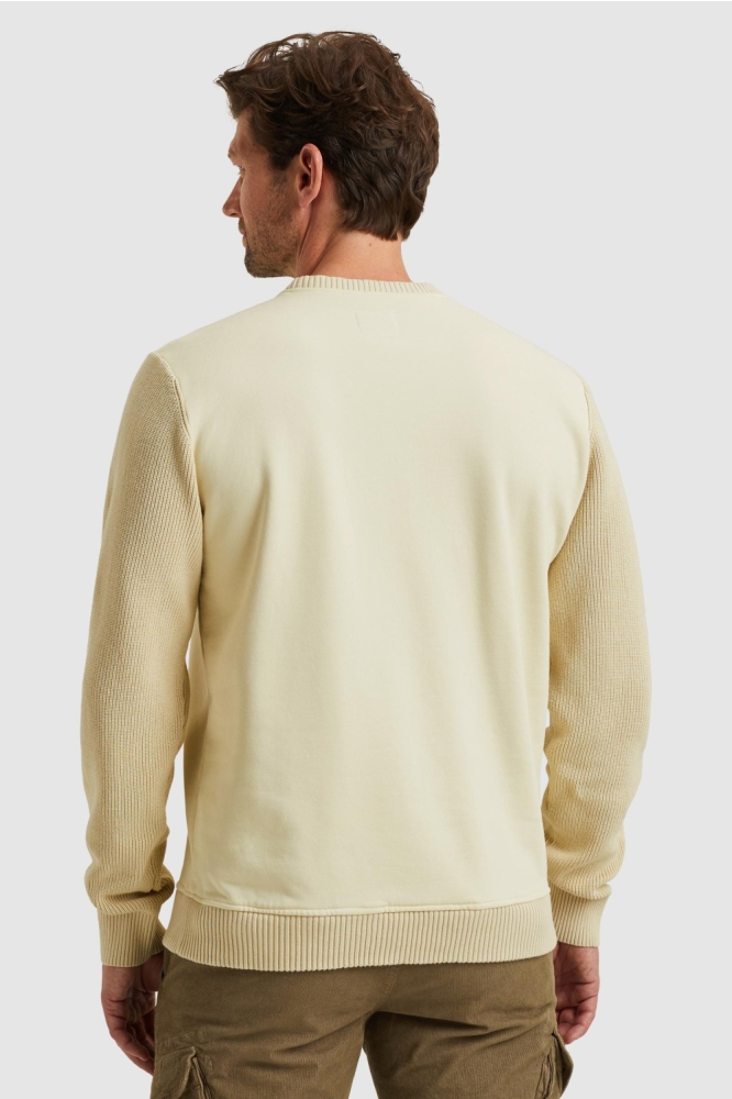 PME legend beige heren sweater | Model achteraanzicht