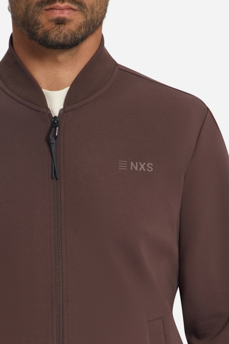 NO-EXCESS bruine heren vest | Close up