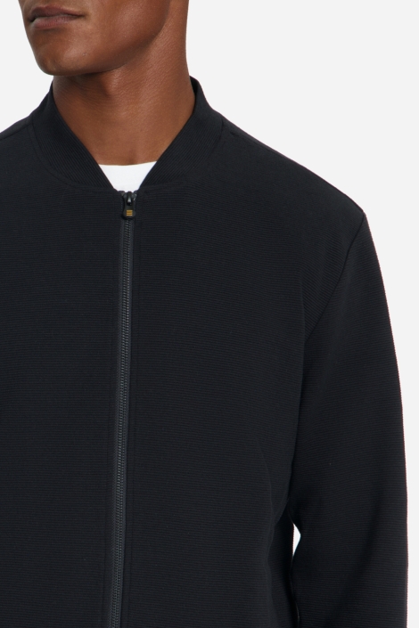 NO-EXCESS zwarte heren vest | Close up
