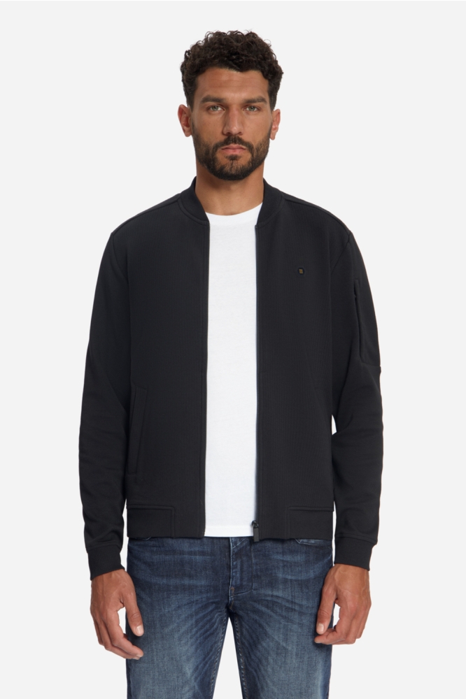 NO-EXCESS zwarte heren vest | Model vooraanzicht