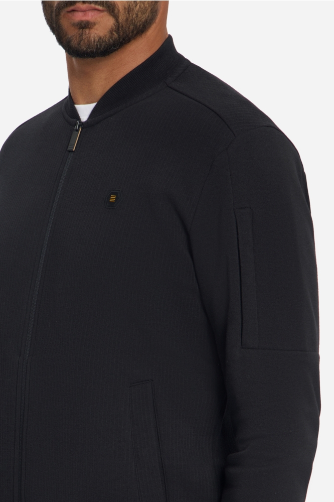 NO-EXCESS zwarte heren vest | Close up