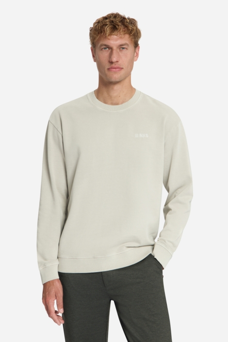 NO-EXCESS ecru heren sweater | Model vooraanzicht