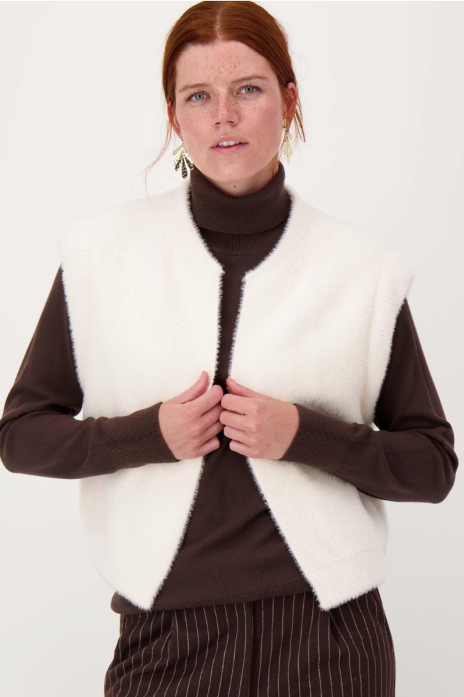 Zusss ecru dames gilet | Model vooraanzicht