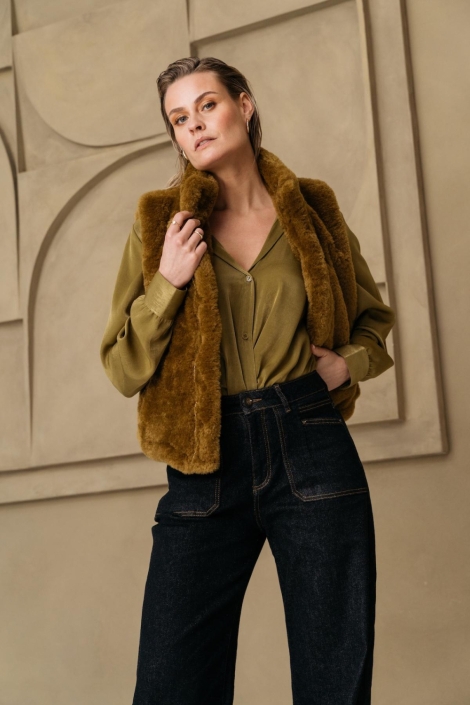 Maicazz groene dames gilet | Model