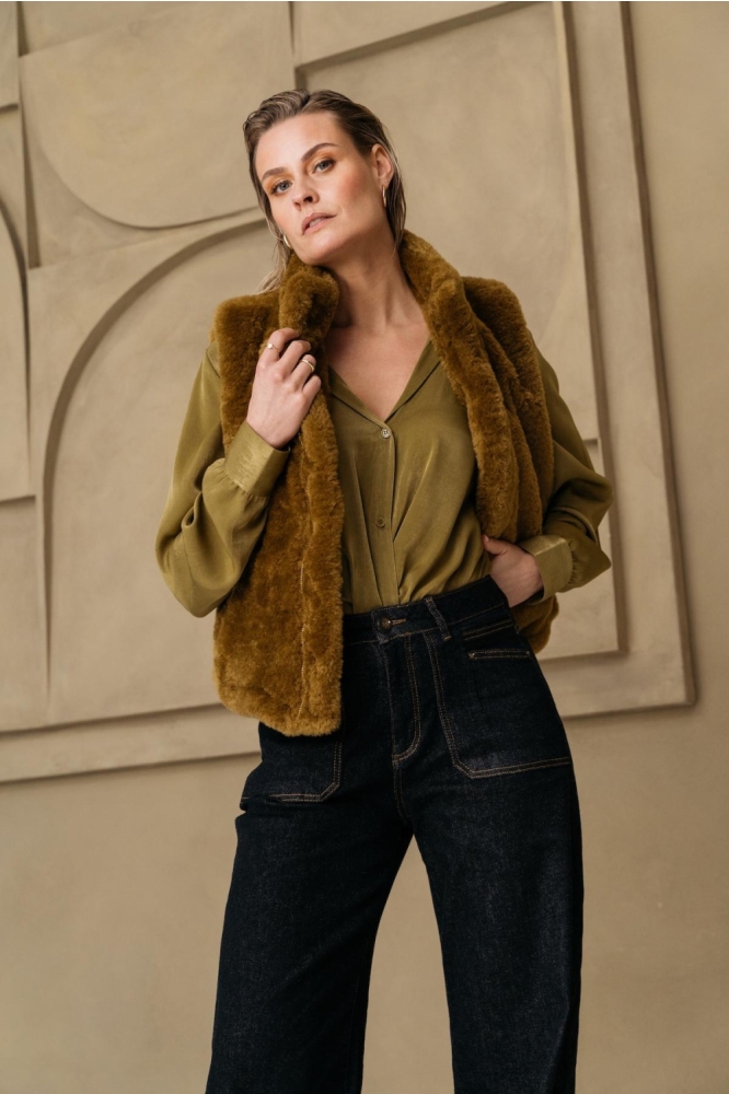 Maicazz groene dames gilet | Model