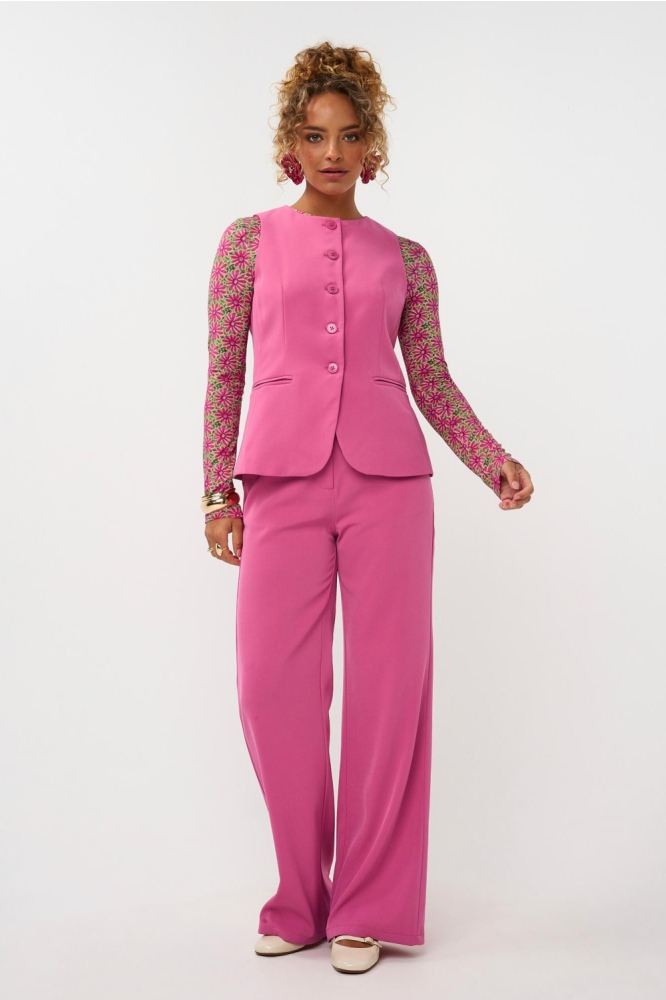Ydence roze dames gilet | Model