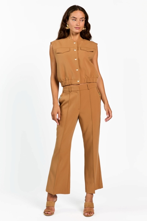 Aaiko camel dames gilet | Model