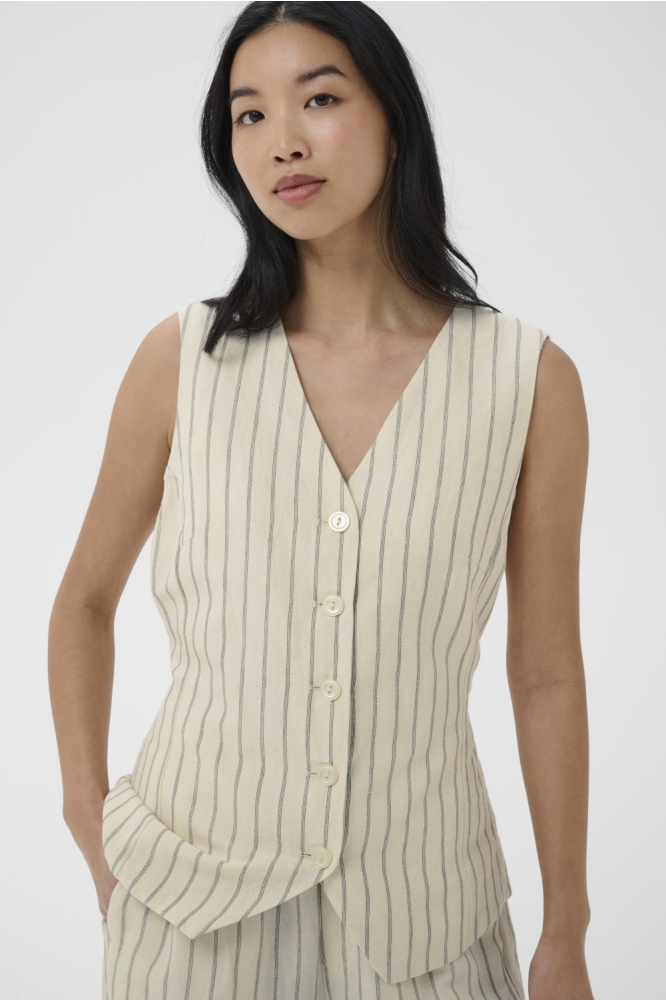 Part Two ecru dames gilet | Close up