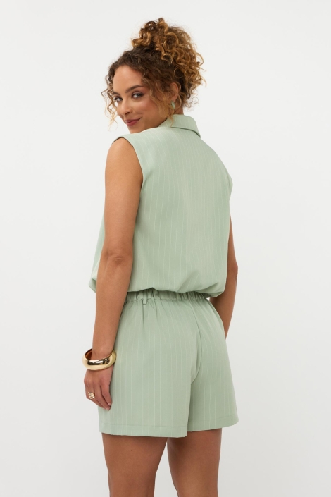 Ydence groene dames gilet | Model achteraanzicht