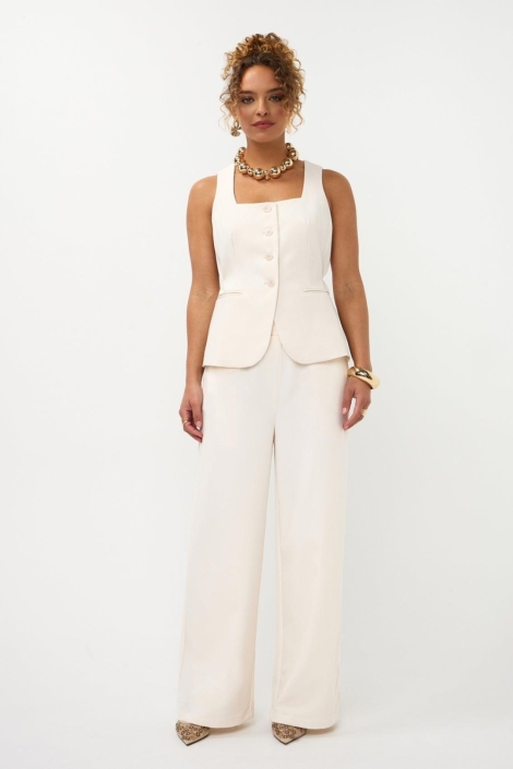 Ydence ecru dames gilet | Model