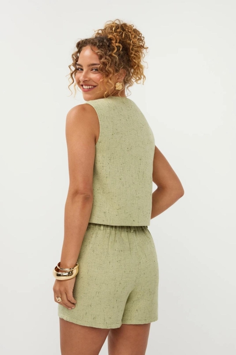 Ydence groene dames gilet | Model zijaanzicht