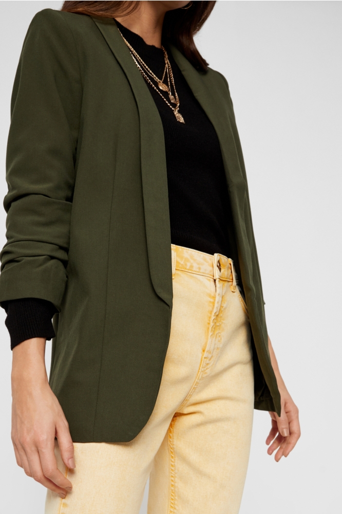 Pieces groene dames blazer | Close up