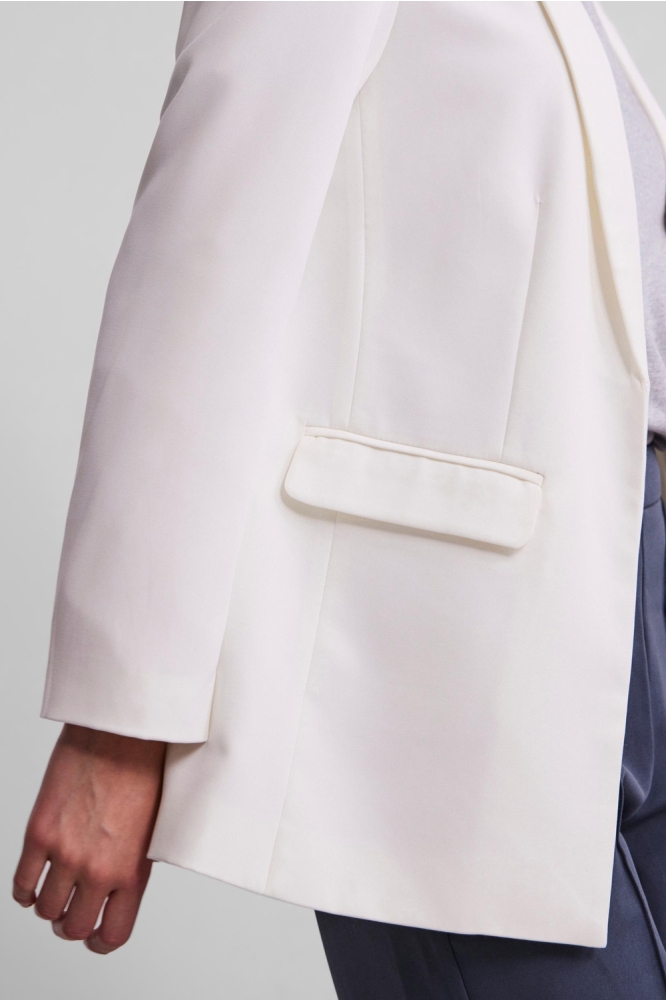 Pieces witte dames blazer | Close up