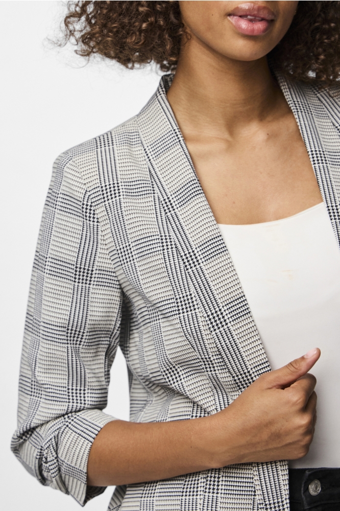 Pieces zwarte dames blazer | Close up