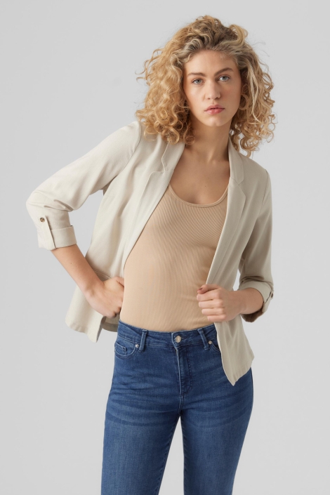 Vero Moda ecru dames blazer | Model vooraanzicht