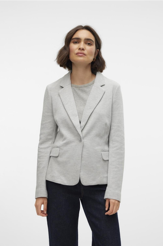 Vero Moda grijze dames blazer | Model vooraanzicht