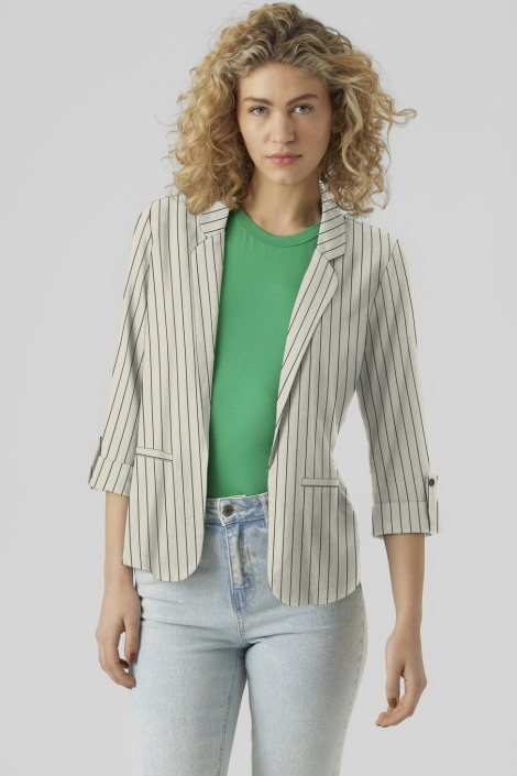 Vero Moda beige dames blazer | Model vooraanzicht