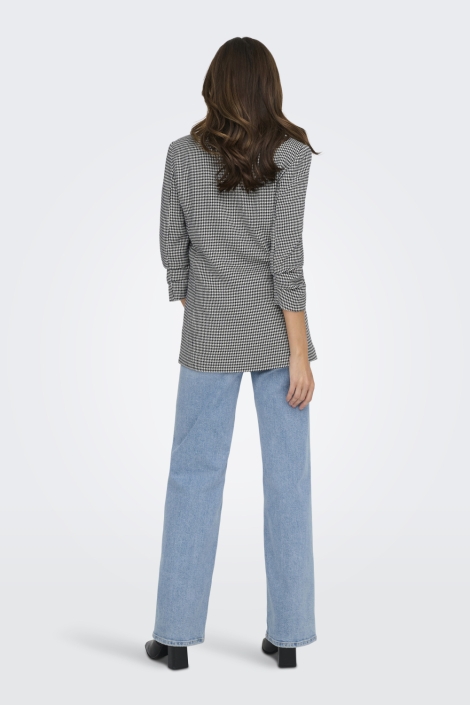 Only blauwe dames blazer | Model achteraanzicht