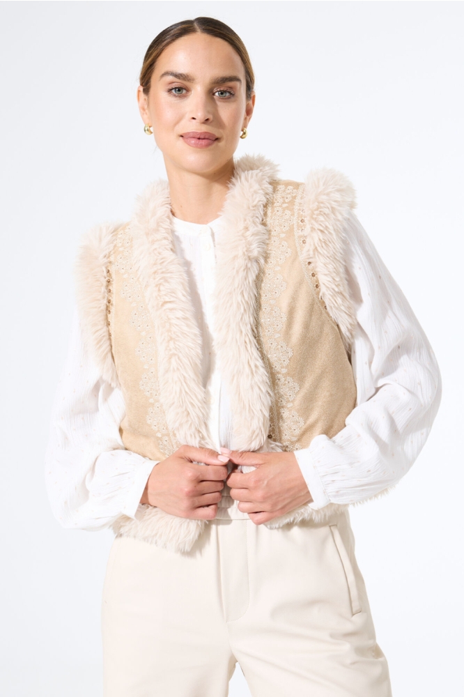 Garcia beige dames gilet | Model vooraanzicht