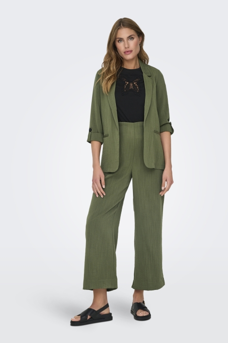 Only groene dames blazer | Model vooraanzicht