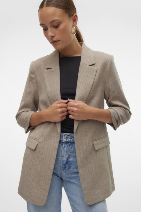 Vero Moda camel dames blazer | Model vooraanzicht