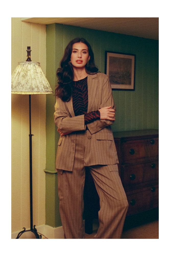 Fluresk bruine dames blazer | Sfeerbeeld, In situatie