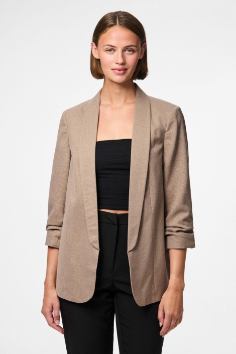 Pieces taupe dames blazer | Model vooraanzicht