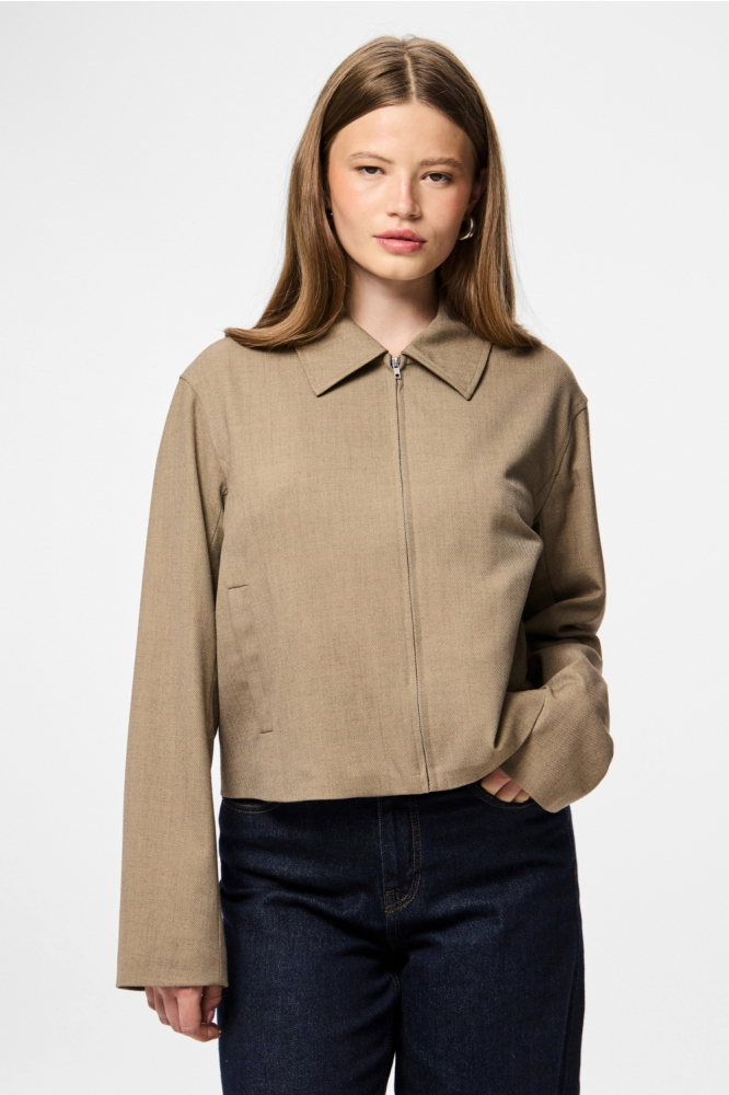 Pieces camel dames blazer | Close up