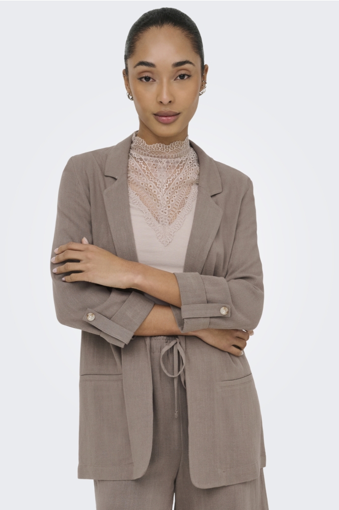 Only bruine dames blazer | Model vooraanzicht