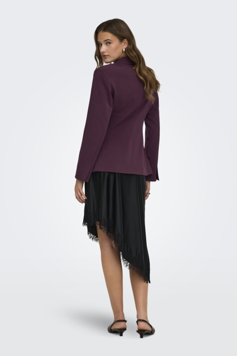 Only bordeaux dames blazer | Model achteraanzicht