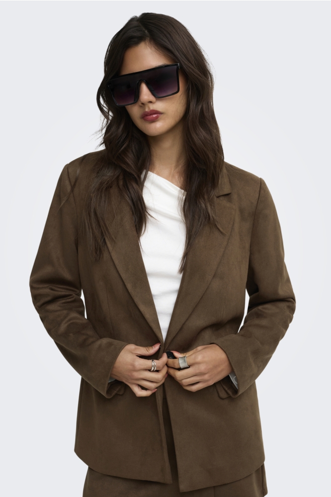 Only bruine dames blazer | Model vooraanzicht