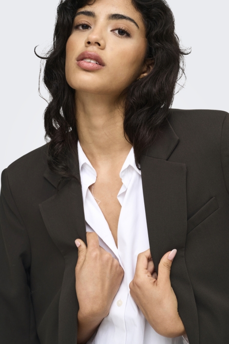 Jacqueline de Yong bruine dames blazer | Close up